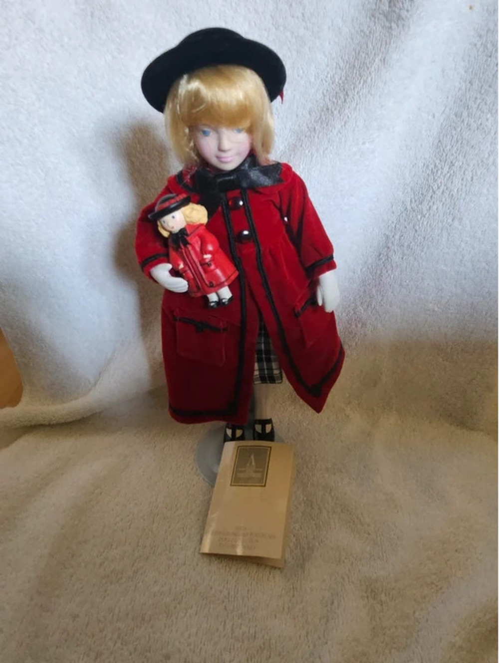 Vintage Avon Porcelain Doll Collection 11" Girl In Red Coat W Doll & Stand